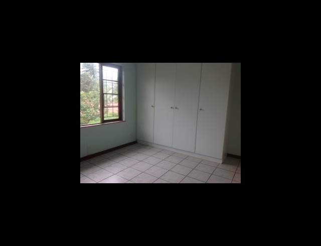 2 BEDROOM FLAT TO LET IN UMTENTWENI